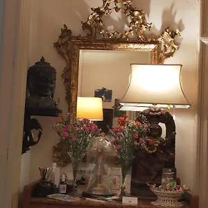 crociferi-bb.taorminaitalyhotels.com/